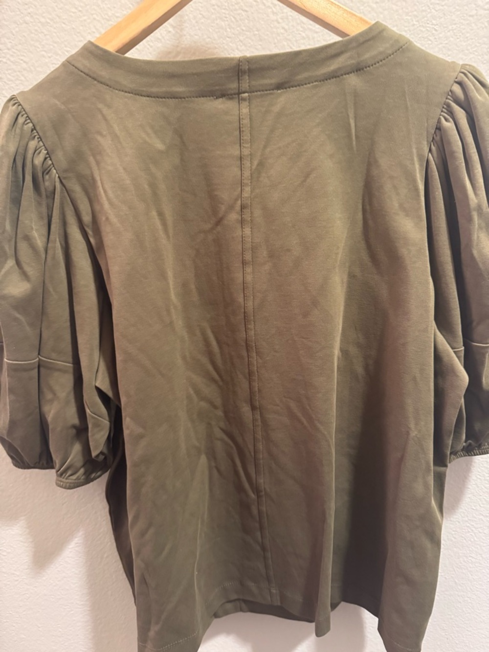 Gibson*Latimer Deep Moss Green Puff Sleeve Top Sz Large NWT - Picture 5 of 8